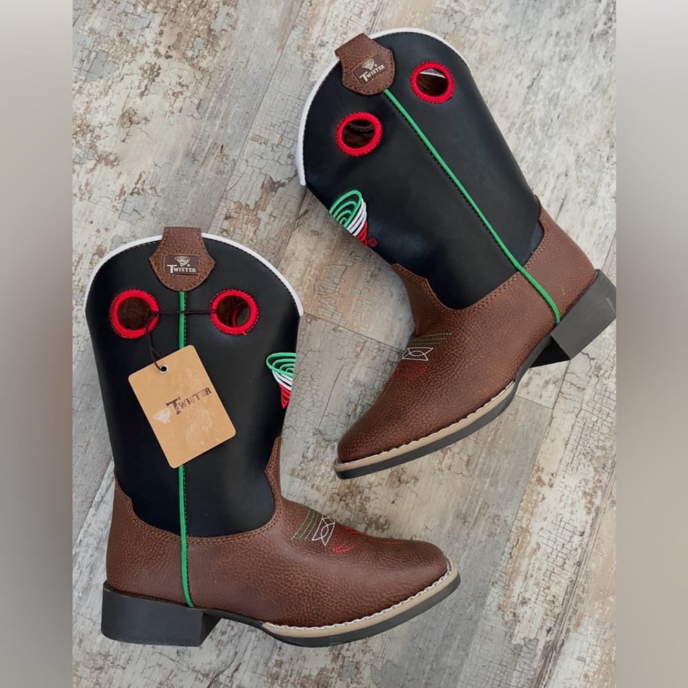 NWT Twister Boy’s Cowboy Boots Embroidered Pull On